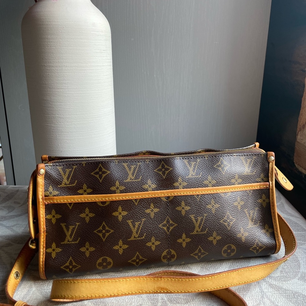 Louis Vuitton PopinCourt Long Shoulder bag